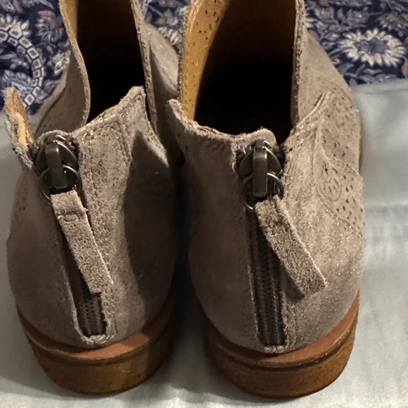 NEW Women's Sofft Ankle Boots in Tan - Picture 3 of 6